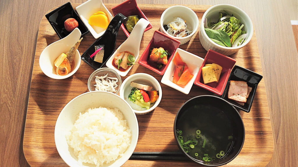 朝食盛り付け例２
