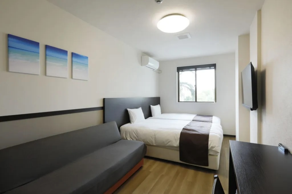 スーペリアツイン (セミダブルベッド×2)