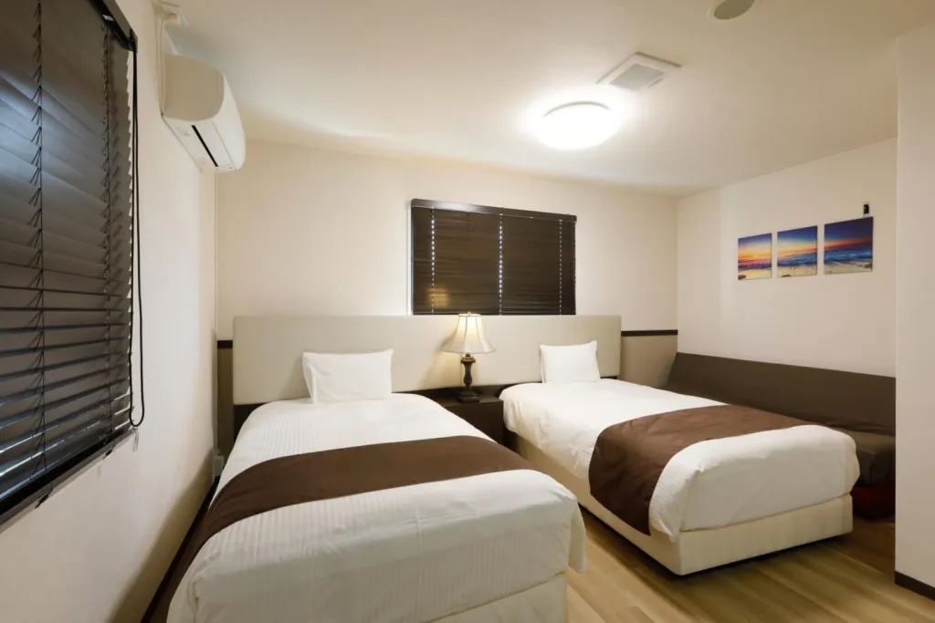 プレミアツイン-A (セミダブルベッド×2)