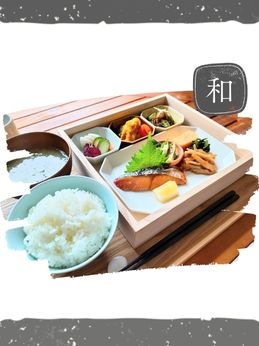 当館人気ナンバー1【朝食】和定食付プラン 
佐賀の朝ごはん!
さが県産米・みそ汁・ドリンク
おかわり自由!
広々
