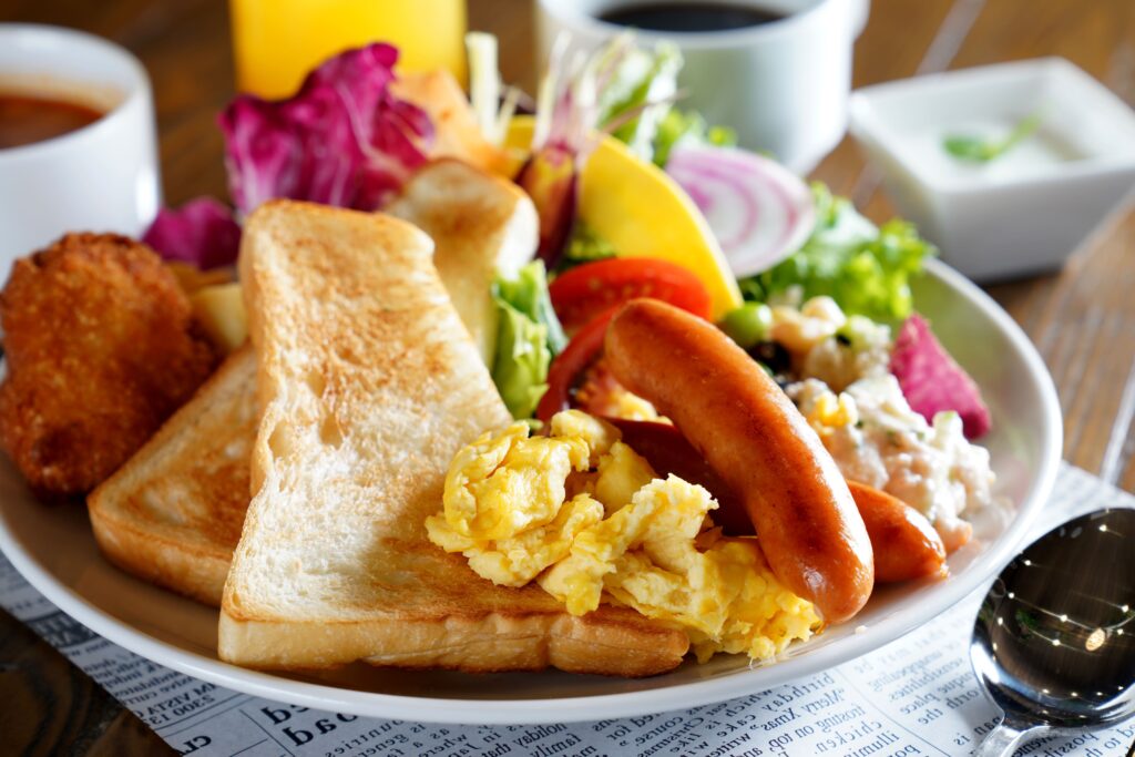 朝食